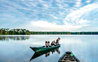 tours x SANDOVAL LAKE TAMBOPATA PERU LLE